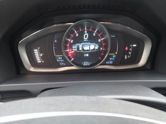 [青岛·鲁U] 二手沃尔沃沃尔沃V602014款 T5 智雅版