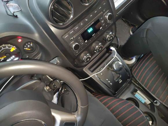 [合肥·鲁A] 二手Jeep自由客2014款 2.4L 运动版