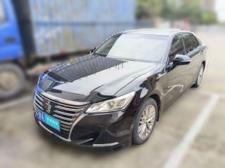 丰田皇冠2015款 2.0T 时尚版