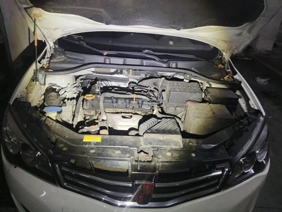 [苏州·苏E] 二手荣威荣威3502015款 1.5L 自动豪华天窗版