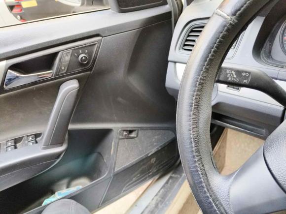 [济南·鲁A] 二手大众朗逸2013款 改款经典 1.6L 手动风尚版