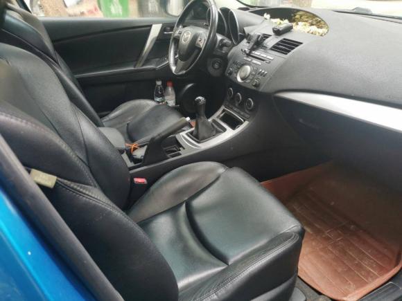 [武汉·鄂A] 二手马自达马自达32010款 两厢 2.0手动豪华型