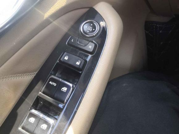 [杭州·豫C] 二手宝骏宝骏7302017款 1.5T 手动豪华型 7座