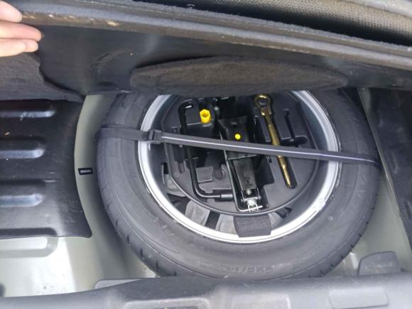 [佛山·粤Y] 二手雪铁龙雪铁龙C52013款 2.3L 自动悦享型