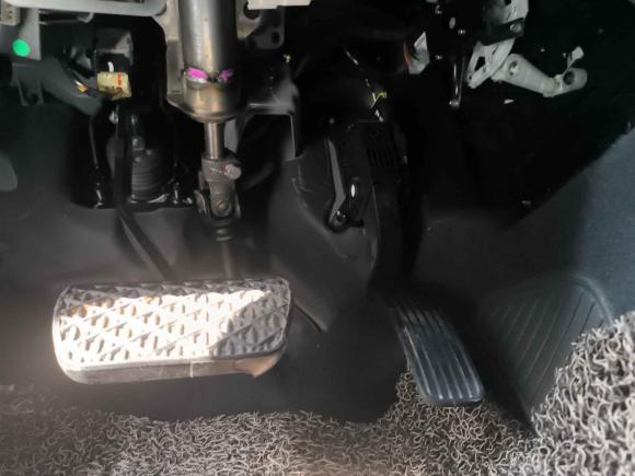 [西安·甘A] 二手荣威荣威W52013款 1.8T 4WD 自动豪域版