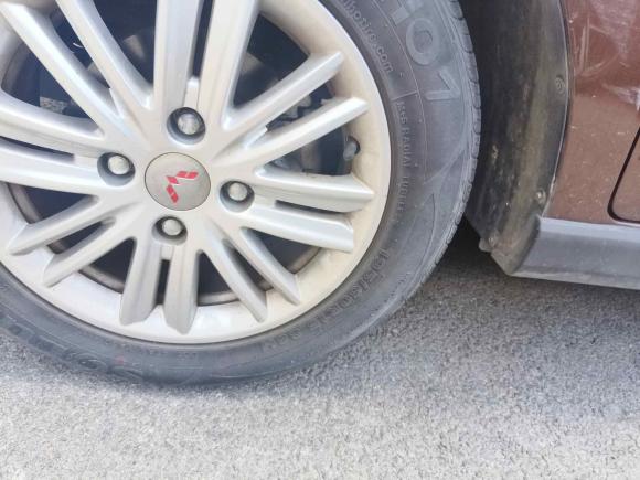 [上海·鲁H] 二手五菱汽车五菱宏光2015款 1.5L S1舒适国V