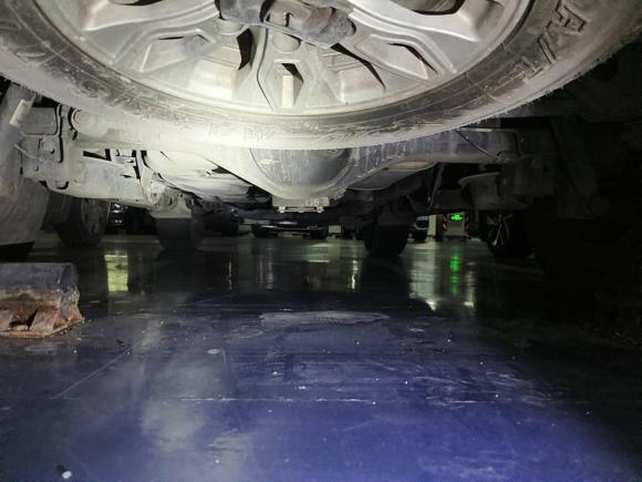 [上海·沪B] 二手江铃驭胜S3502013款 2.4T 自动两驱柴油豪华版5座