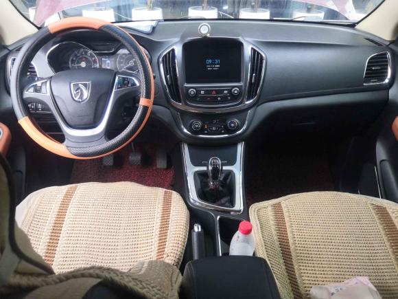 [温州·浙C] 二手宝骏宝骏5602015款 1.8L 手动精英型