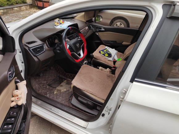 [义乌·辽B] 二手宝骏宝骏310W2017款 1.5L 手动时尚型 国V