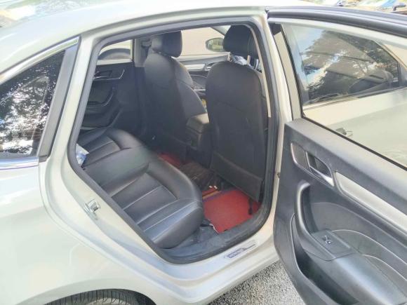 [上海·沪A] 二手荣威荣威i6新能源2019款 PLUS 50T 互联网荣耀旗舰版