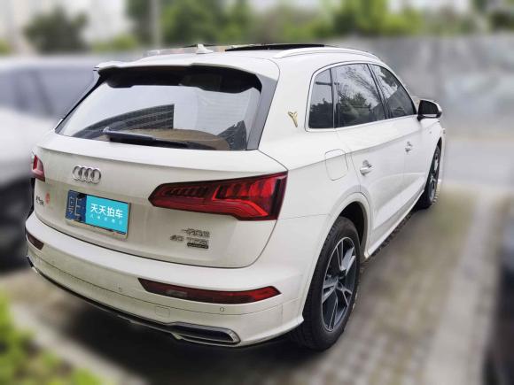 [佛山·粤E] 二手奥迪奥迪Q5L2020款 40 TFSI 荣享时尚型