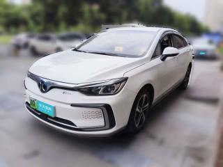 北京汽车北京EU52018款 R500 智风版「成都二手车」「天天拍车」