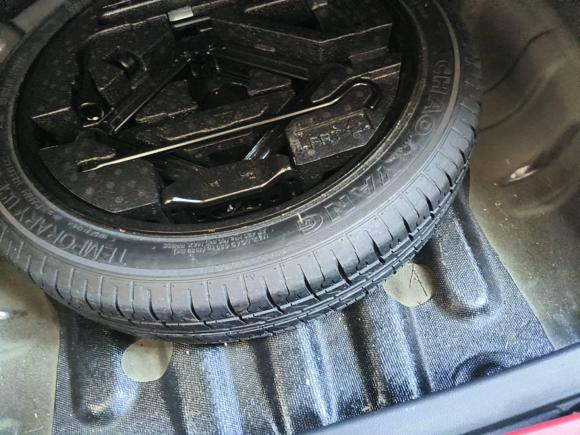 [南昌·赣A] 二手荣威荣威i52020款 1.5L 自动4G互联领豪版