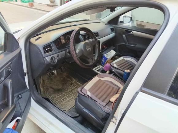 [济南·鲁A] 二手大众朗逸2013款 改款经典 1.6L 手动风尚版