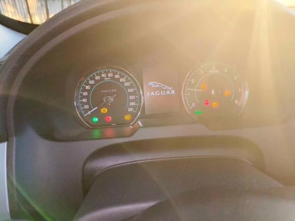 [广州·粤R] 二手捷豹捷豹XF2013款 XF 2.0T 风华版