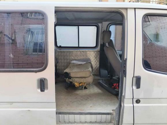 [上海·沪B] 二手福特经典全顺2016款 2.8T柴油短轴6座中顶多功能车JX493ZLQ4