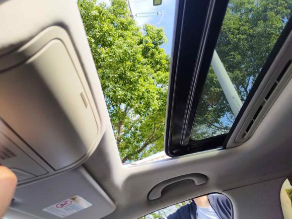 [上海·沪C] 二手奔腾奔腾X402017款 1.6L 自动豪华型