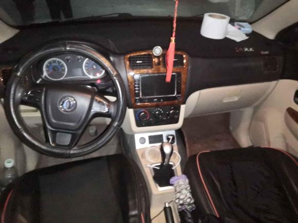 [成都·川A] 二手东风风光风光3302014款 1.5L手动舒适型DK15-02