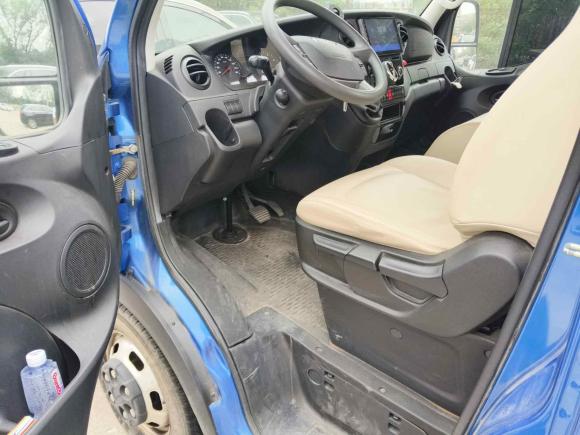 [南京·苏A] 二手依维柯依维柯欧胜2020款 3.0T 自动超瑞长轴短悬高顶F1C