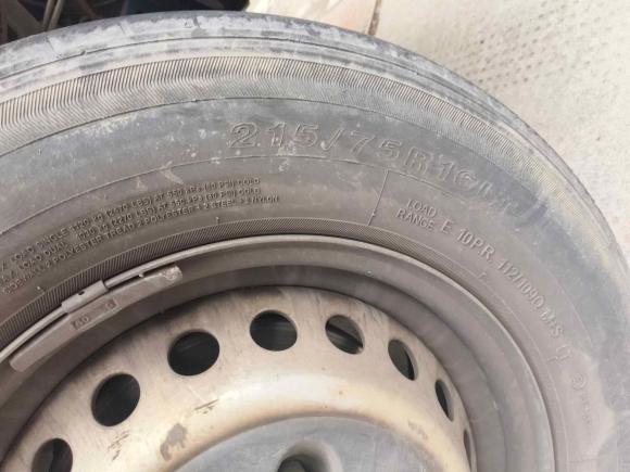 [义乌·浙G] 二手依维柯依维柯得意2020款 2.5T A35客车单胎中顶5-9座侧移门国VI