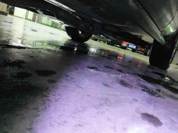 [杭州·浙A] 二手陆风陆风X72015款 2.0T 全景尊贵版