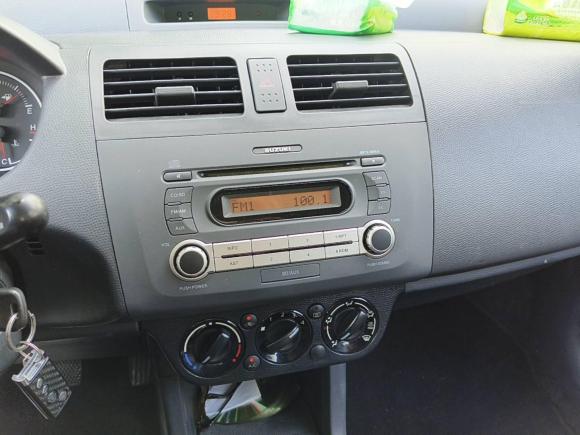 [上海·粤G] 二手铃木雨燕2013款 1.5L 手动20周年限量版