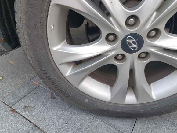 [苏州·苏E] 二手现代索纳塔2011款 2.0L 自动豪华版