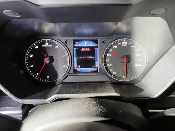 [成都·川A] 二手众泰众泰T7002017款 1.8T 双离合尊享型