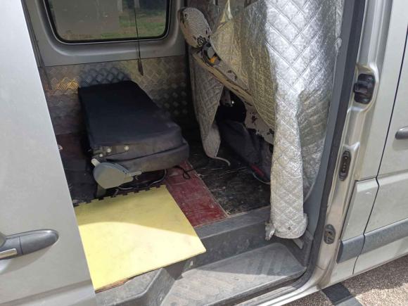 [无锡·苏B] 二手福田图雅诺2021款 2.0T手动通途长轴中顶5/6/7座4F20TC3