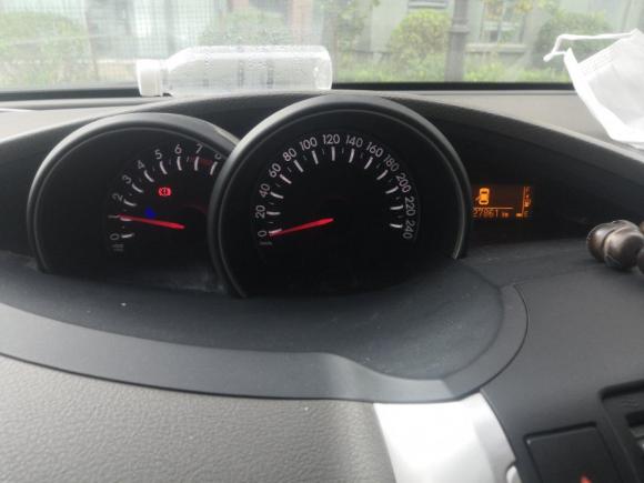 [青岛·吉H] 二手丰田逸致2011款 180G CVT豪华版