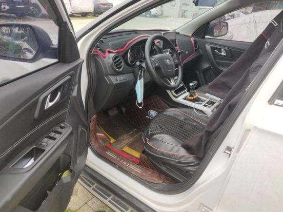 [广州·粤K] 二手奔腾奔腾X402019款 1.6L 自动豪华型 国V