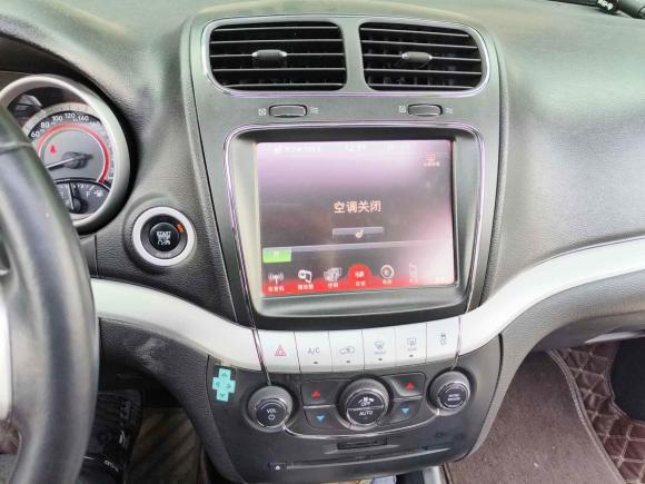 [武汉·鄂A] 二手道奇酷威2013款 2.4L 两驱尊尚版