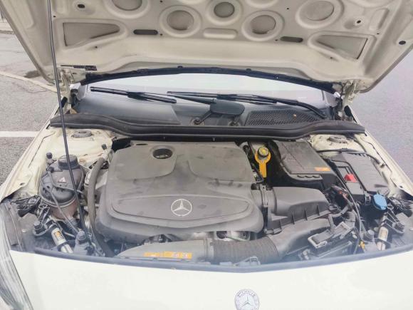 [成都·川A] 二手奔驰奔驰A级2015款 A 200 运动型