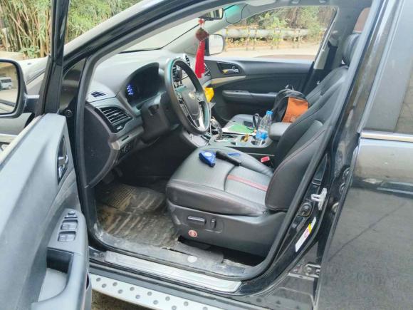 [武汉·鄂A] 二手比亚迪比亚迪S72015款 2.0T 自动尊贵型