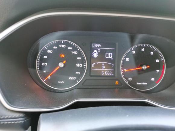 [济南·鲁J] 二手荣威荣威RX32018款 1.6L 手动精英版