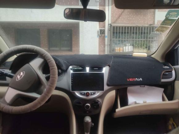 [无锡·豫N] 二手现代瑞纳2010款 三厢 1.4L 自动舒适型GS