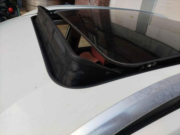 [南昌·赣A] 二手荣威荣威RX32018款 1.6L CVT旗舰版