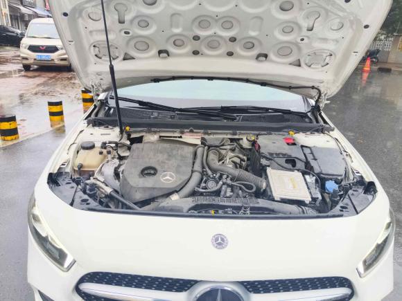 [合肥·皖A] 二手奔驰奔驰A级2019款 A 200 L 运动轿车