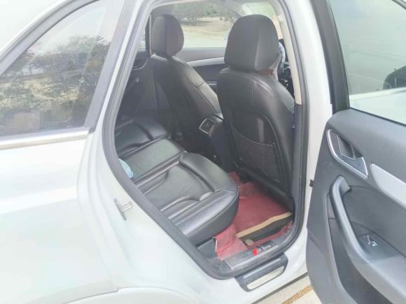 [济南·辽A] 二手奥迪奥迪Q32015款 35 TFSI 舒适型