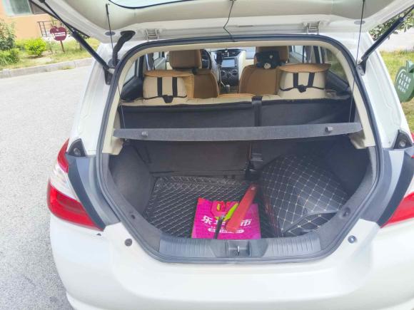 [青岛·鲁B] 二手启辰启辰R502013款 1.6L 自动时尚版