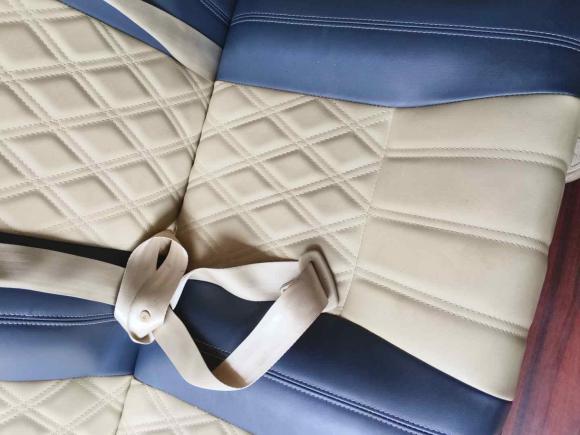 [成都·川G] 二手福特全顺2019款 2.0T柴油商旅型短轴低顶9座国VI