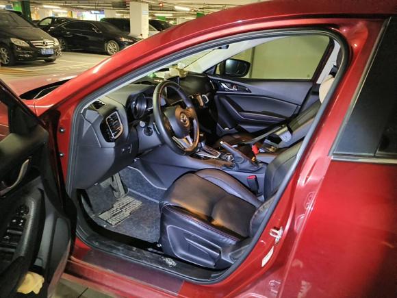 [上海·闽J] 二手马自达马自达3 昂克赛拉2014款 两厢 2.0L 自动旗舰型