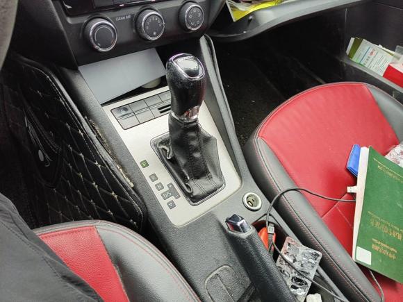 [上海·皖D] 二手斯柯达明锐2018款 1.6L 自动舒适版