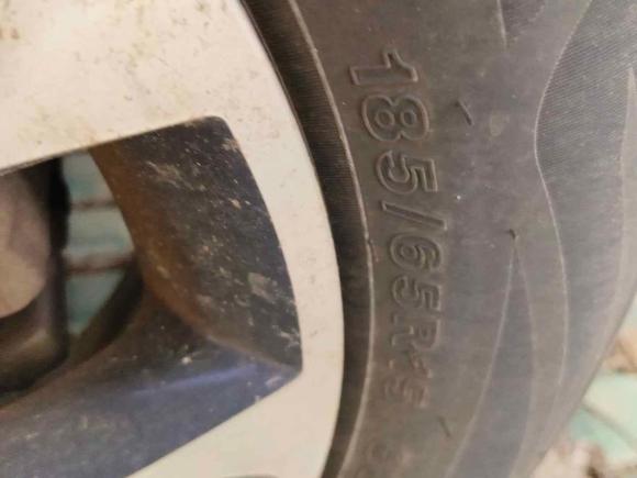 [无锡·鄂A] 二手长安凯程长安欧尚A6002016款 1.5L 手动豪华型7座