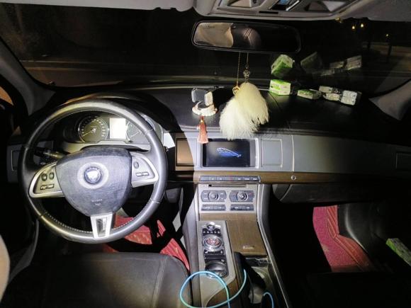 [佛山·粤E] 二手捷豹捷豹XF2013款 XF 2.0T 风华版