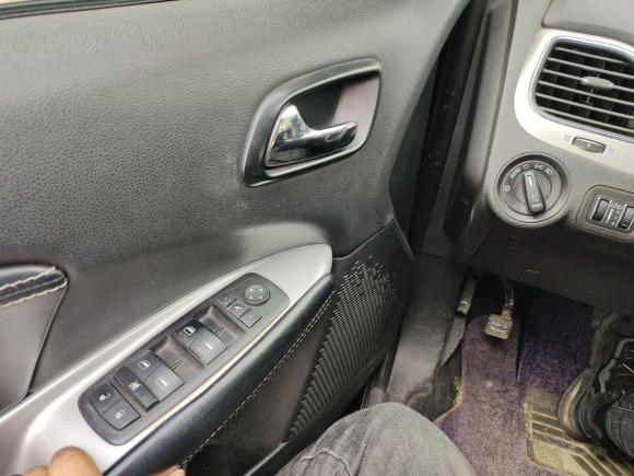 [南通·苏F] 二手道奇酷威2013款 2.4L 两驱尊尚版