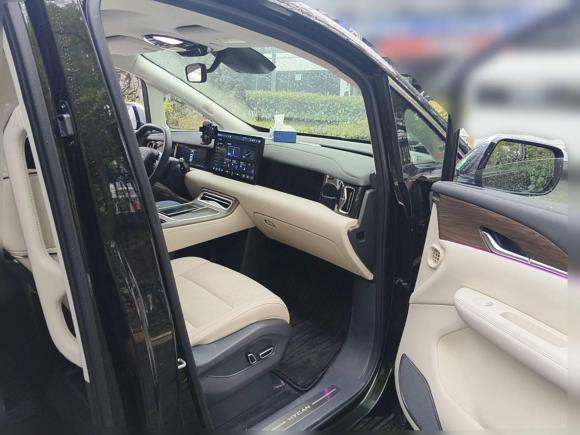 [上海·沪A] 二手合创汽车合创V092023款 尊荣版 762