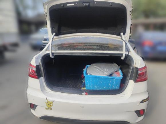 [苏州·苏E] 二手长安逸动DT2018款 1.6L 手动尊享型