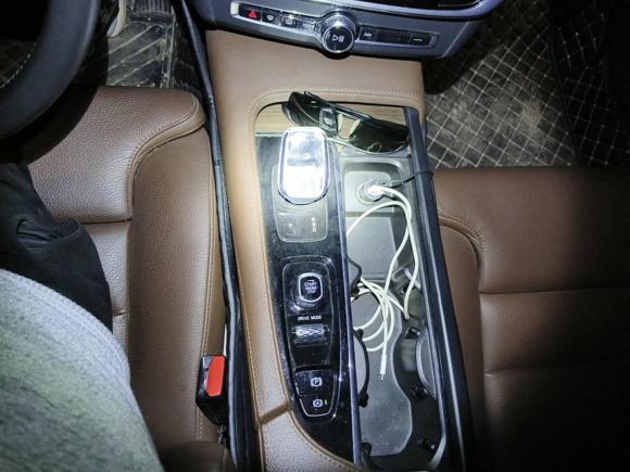 [青岛·鲁B] 二手沃尔沃沃尔沃S902021款 B5 智远豪华版