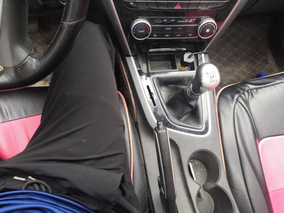 [成都·川A] 二手猎豹汽车猎豹CS102015款 2.0T 手动卓越型